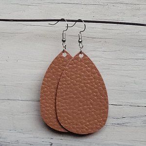 Leather Earrings - Tan